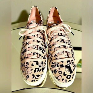 Never Worn KEDS Betty and Veronica Pink Canvas Sneakers